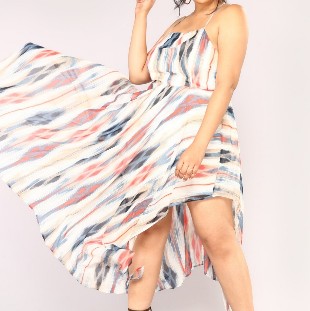 Fashion Nova Feels Like Destiny Maxi Dress, 2XL, Cream, Blue and Red